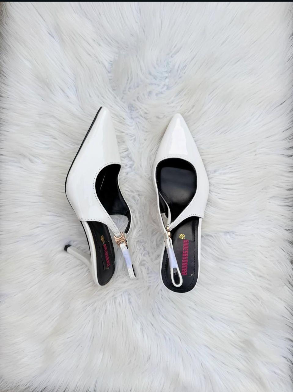 SHOESBOARDA